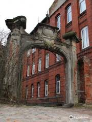 Gates of Lobenicht Hospital