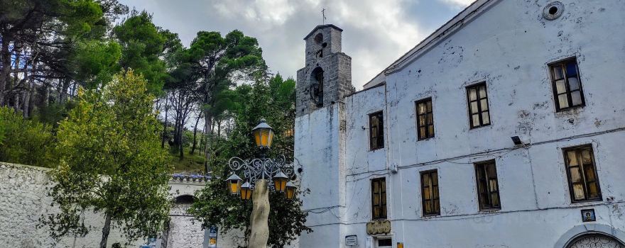 Santuario de la Cueva Santa