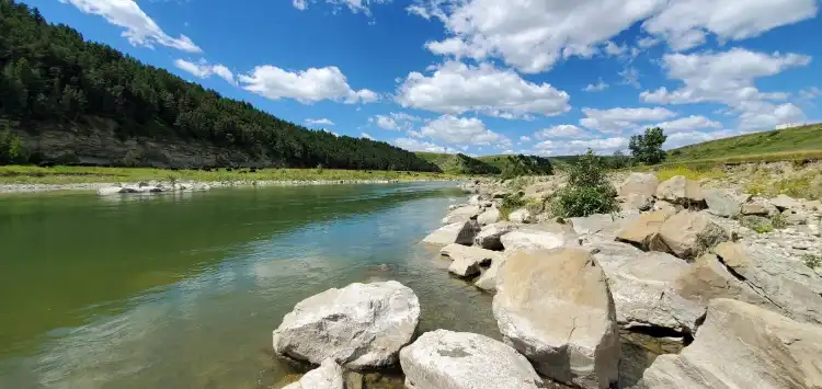 Hotels in Pincher Creek No. 9