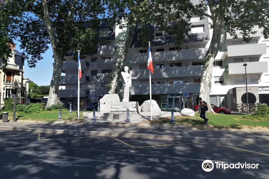 Monument en souvenir de la Résistance de la Nièvre