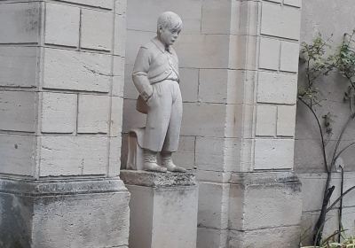 Statue de Poil de Carotte