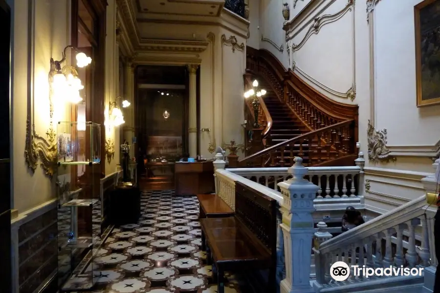 Museo del Gaucho y de la Moneda