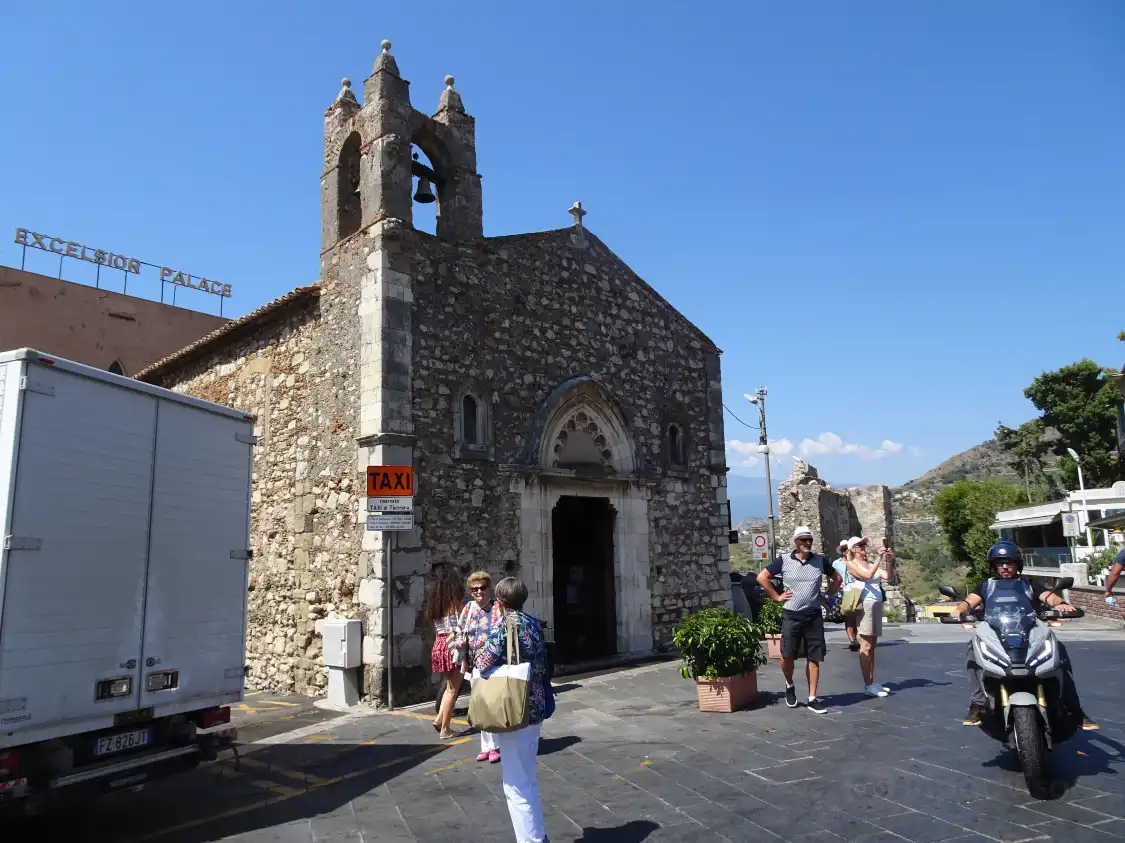 Hotel in zona Chiesa Sant'Antonio Abate - Presepe permanente