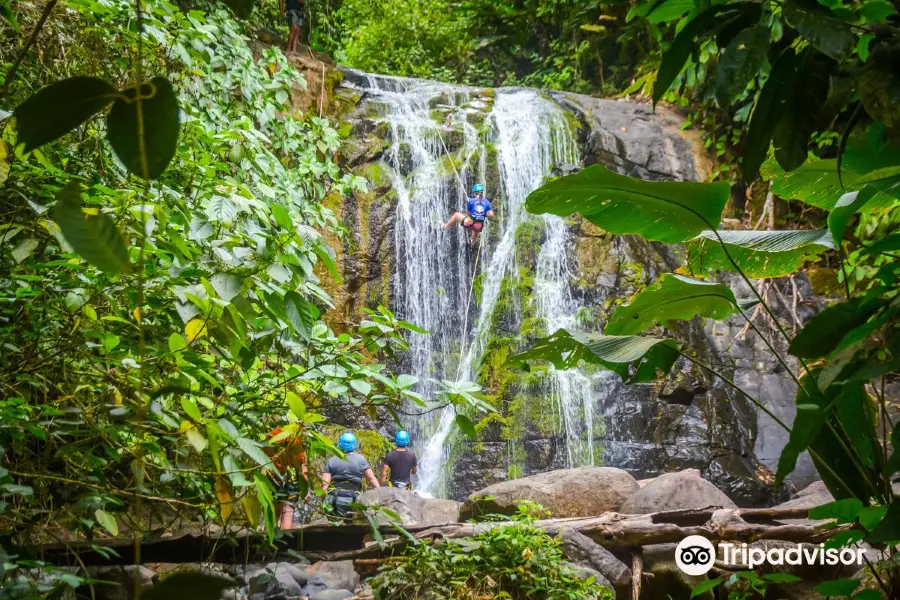 Costa Canyoning