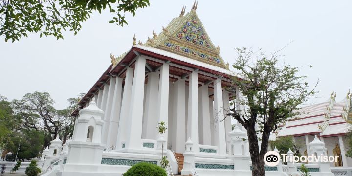 Wat Chaloem Phra Kiat