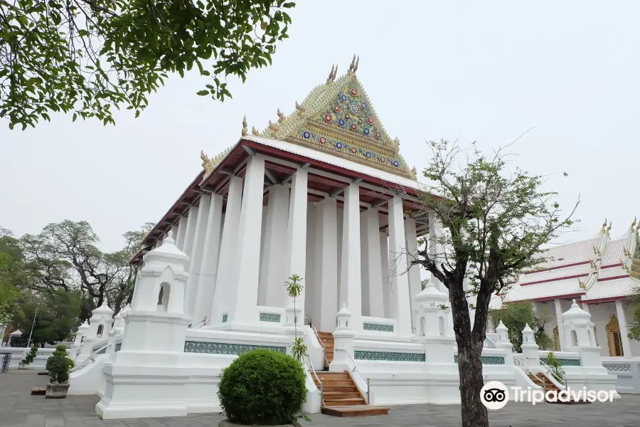 วัดเฉลิมพระเกียรติ