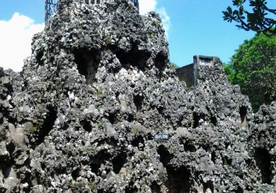 Taman Sari Gua Sunyaragi