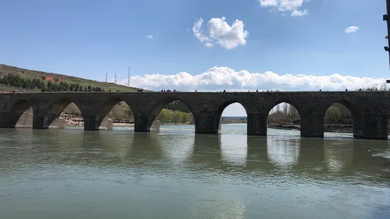 Hasankeyf Eski Köprü