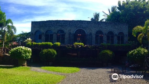 Laguerta Vintage Glasses Museum