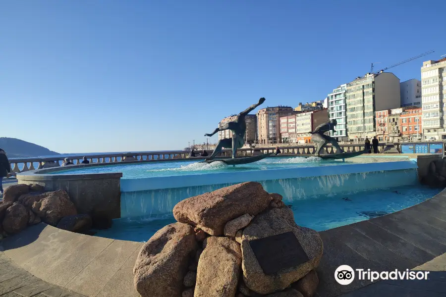 Surfers Fountain