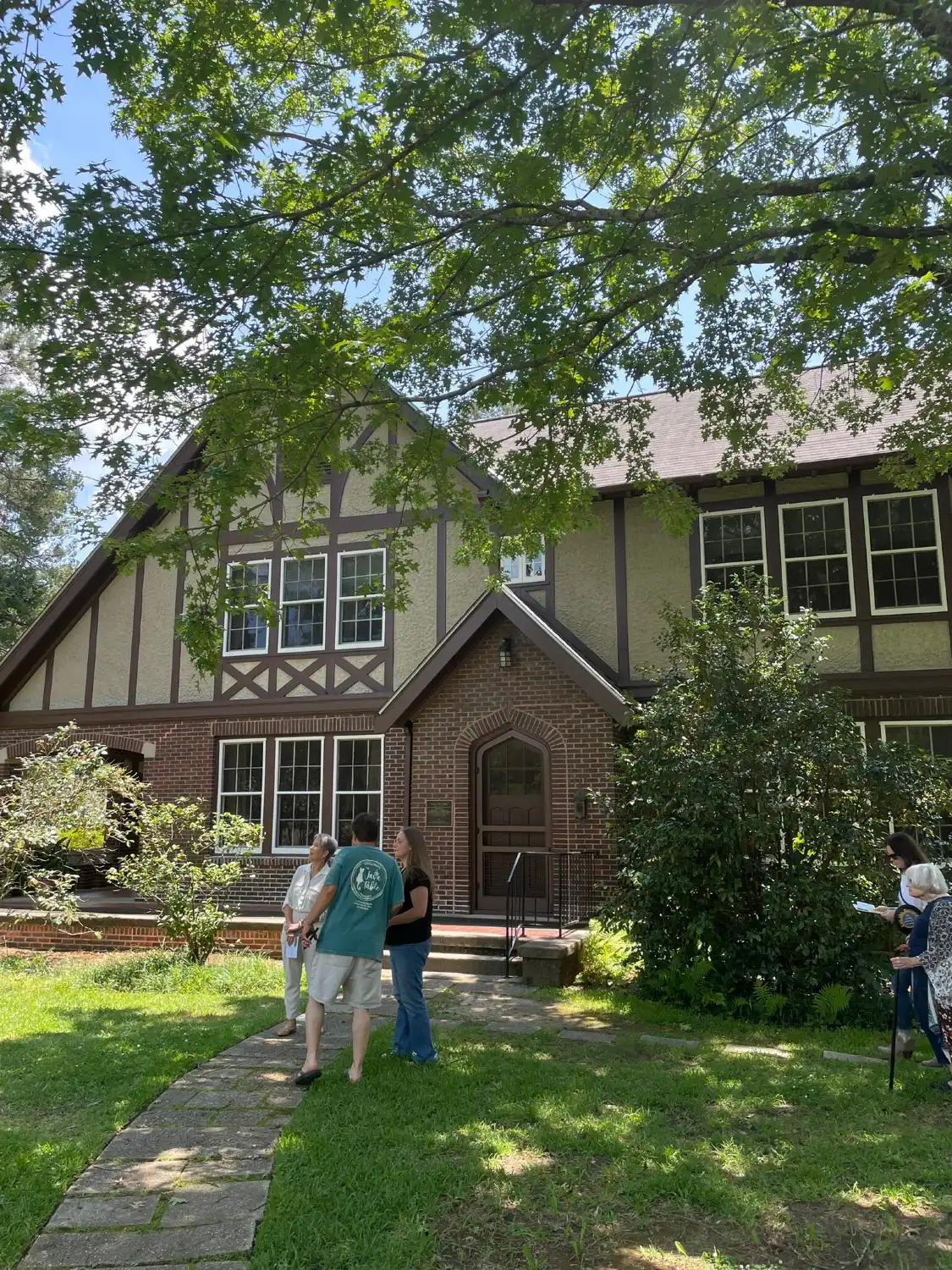 Hotels near Eudora Welty House & Garden