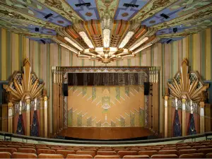 Martin Woldson Theater at the Fox