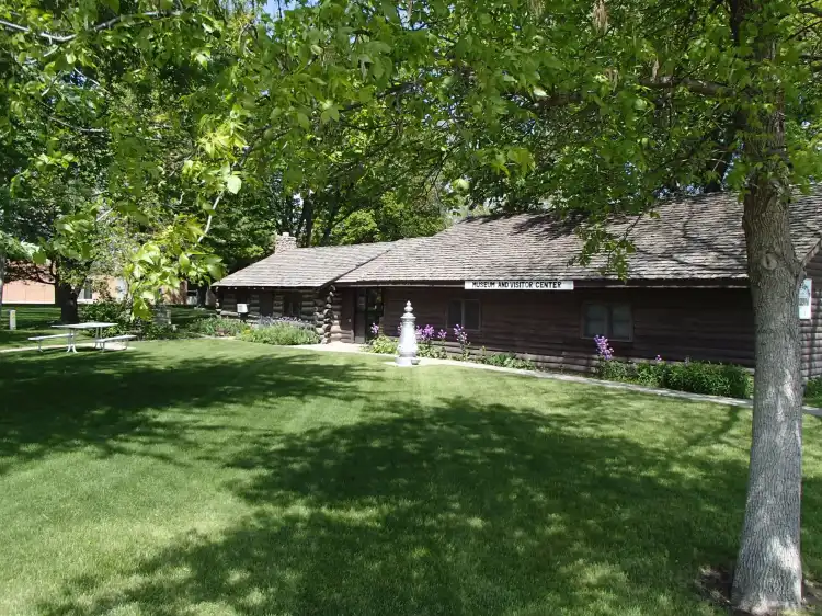 Hotels in Ainsworth
