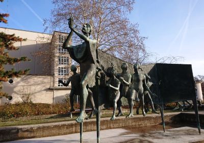 Pied Piper Bronze Sculpture