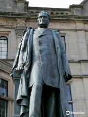 Statue of Sir Mathew Wilson