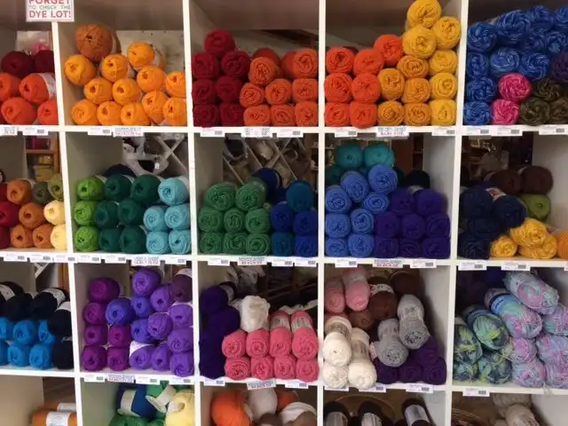 Hotels near Española Valley Fiber Arts Center