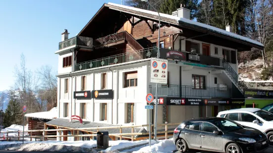 Sport's House Ski Rental