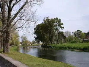 Costanera "Cacique Catriel"