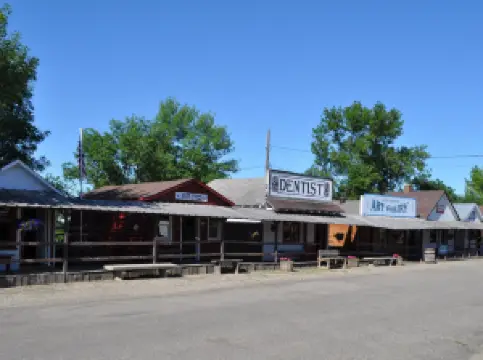 Frontier Village, Jamestown