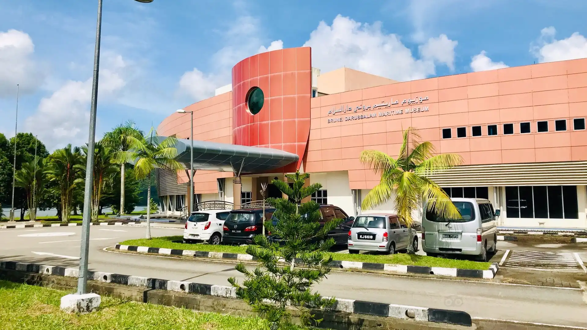 Hotels near Brunei Darussalam Maritime Museum