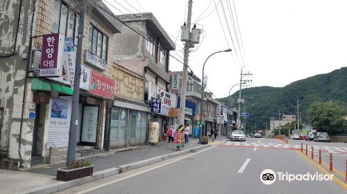 鉄岩炭鉱歴史村 (Cheoram coalmine history town)