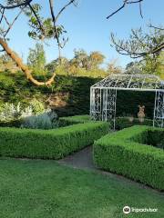 High Country Gardens, Gallery and Maze