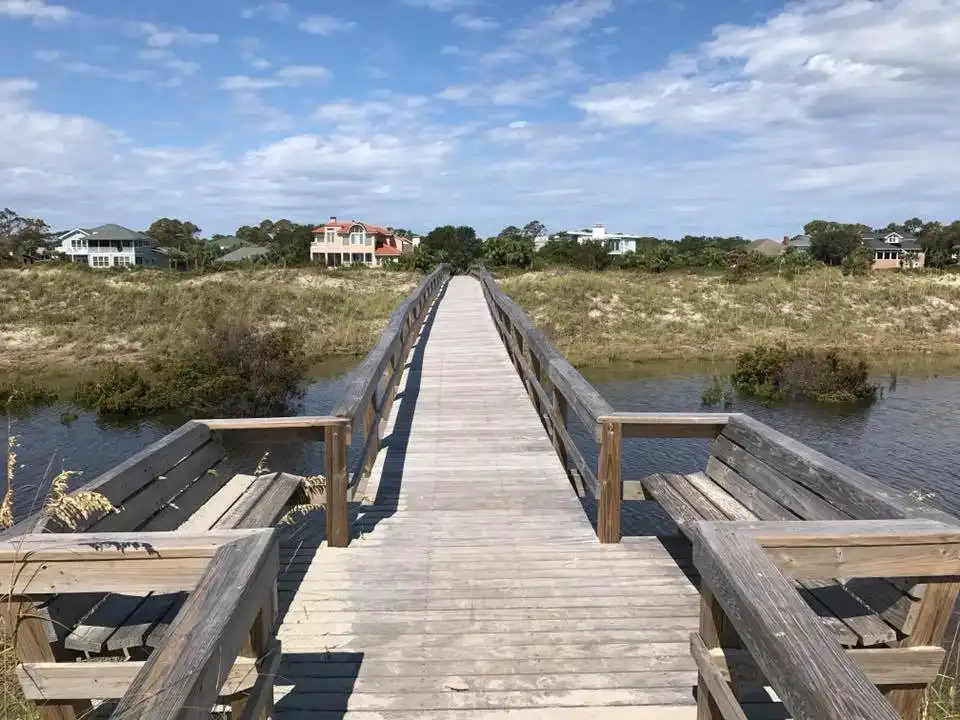 Hotels near Mid Beach