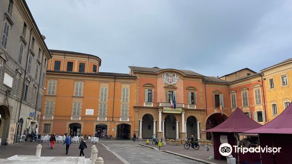 Piazza Camillo Prampolini