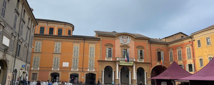 Piazza Camillo Prampolini
