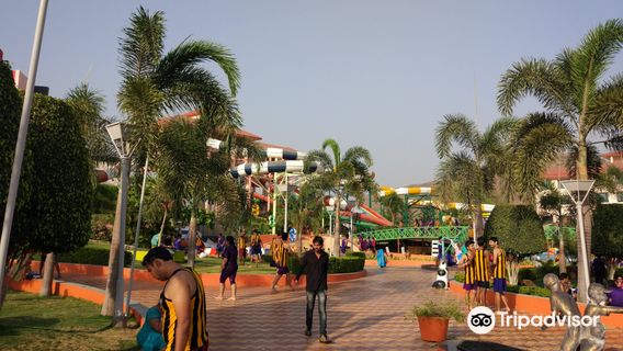 Crescent Water & Amusement Park