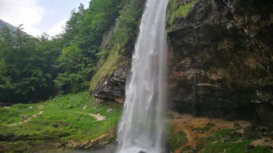Goriuda waterfall