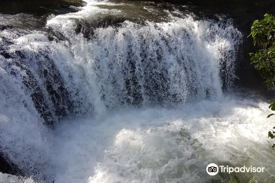 Togitogiga Waterfall