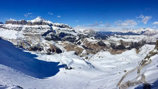 Dolomiti Ski Tour