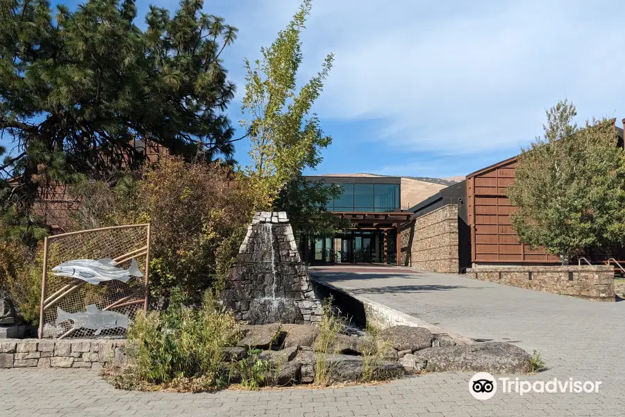 Columbia Gorge Discovery Center & Museum