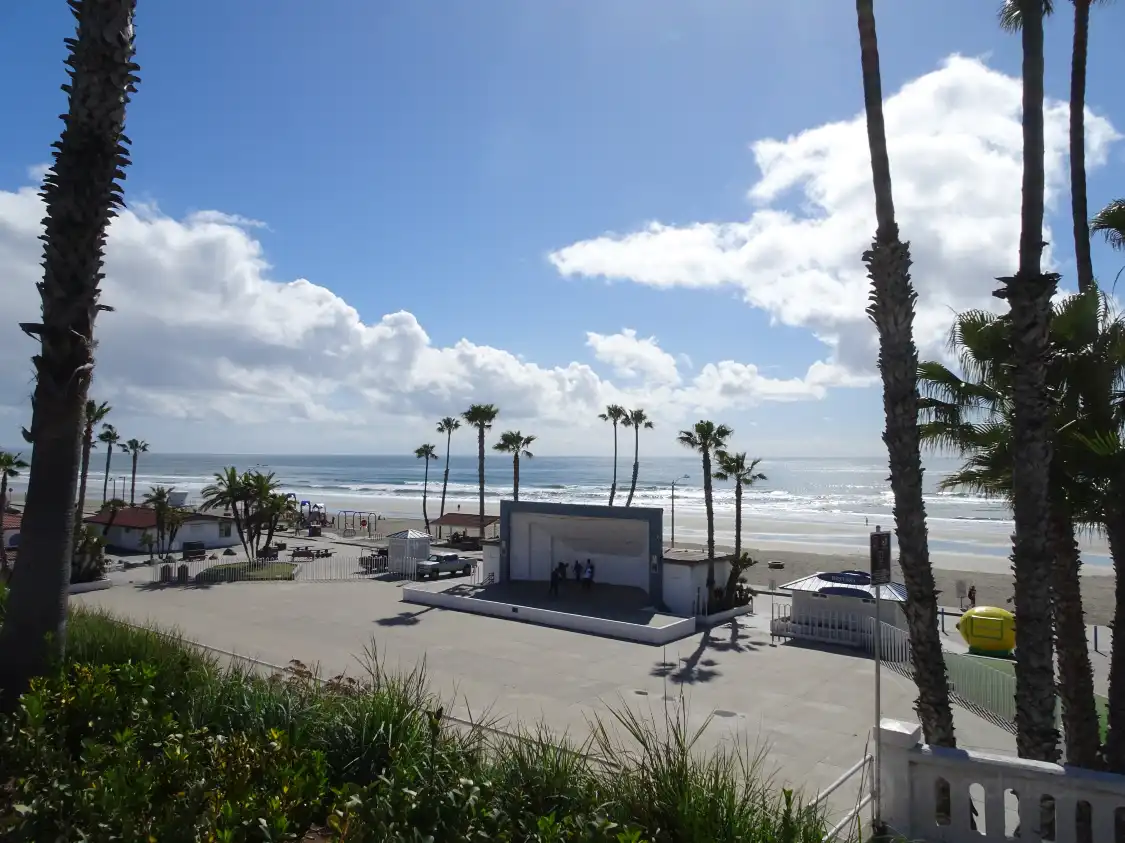 Hotels near Junior Seau Beach Community Center