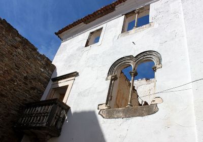 Casa do Alcaide-Mor