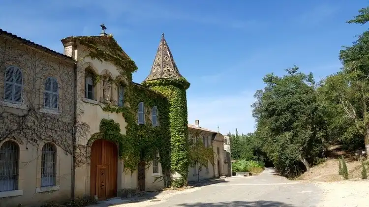 فنادق في Meounes-les-Montrieux