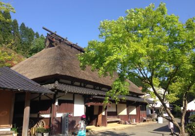 Koishiwarayaki Traditional Industry Plaza
