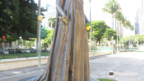 Queen Lili‘uokalani Statue