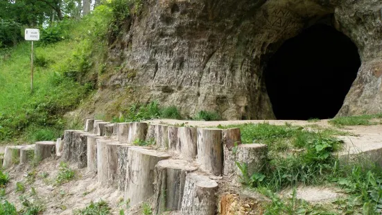 Helme caves