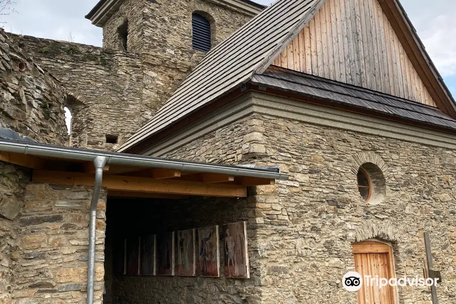 Burg Glanegg: Reges Treiben in Alten Mauern