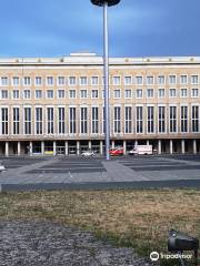 Tempelhofer Feld