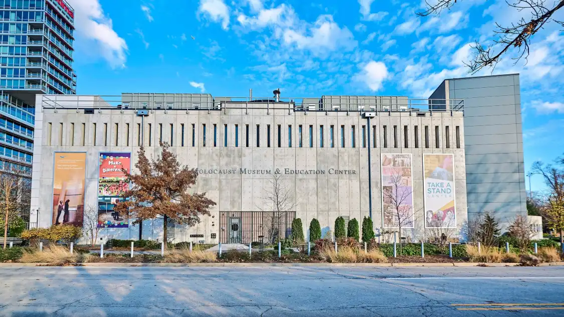 Illinois Holocaust Museum & Education Center附近的飯店