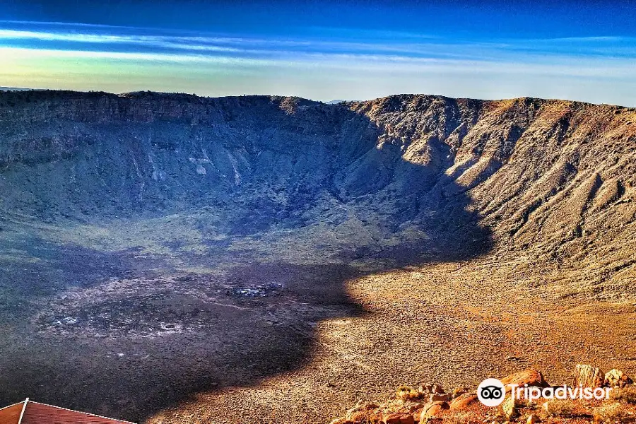 Meteor Crater Visitor Center