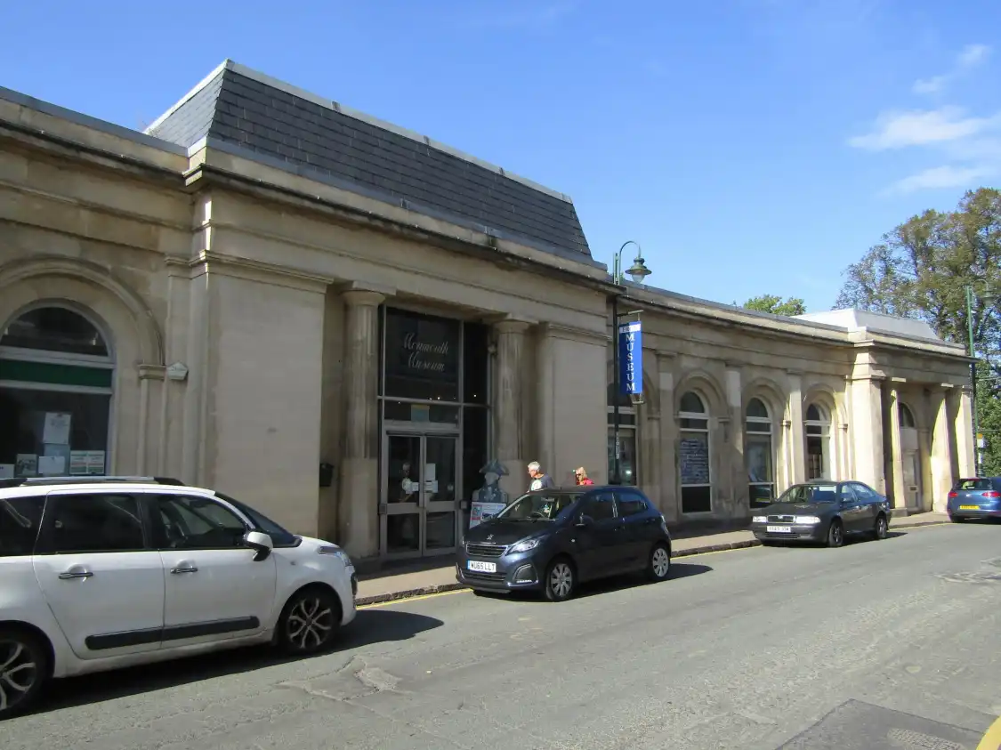 Các khách sạn gần Monmouth Museum