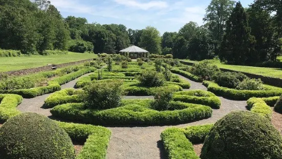 Deep Cut Gardens