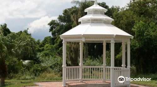 Mackay Gardens and Lakeside Preserve