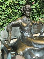 Lucille Ball Statue