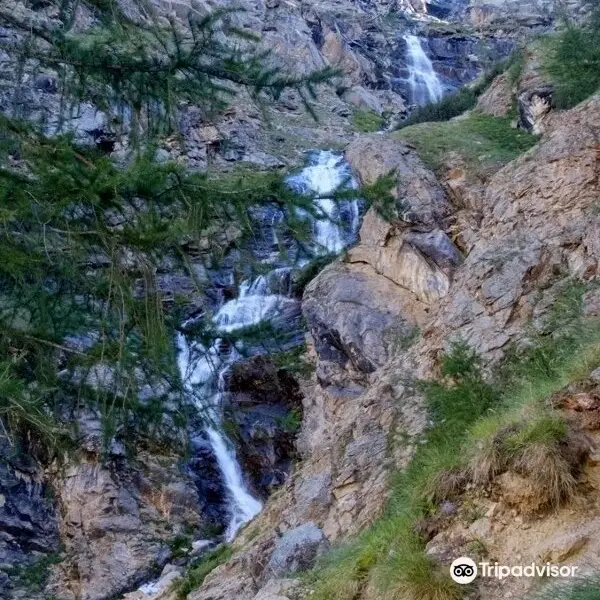 Escursione da Pont al Rifugio Vittorio Emanuele II