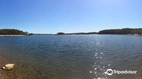 Broken Bow Lake